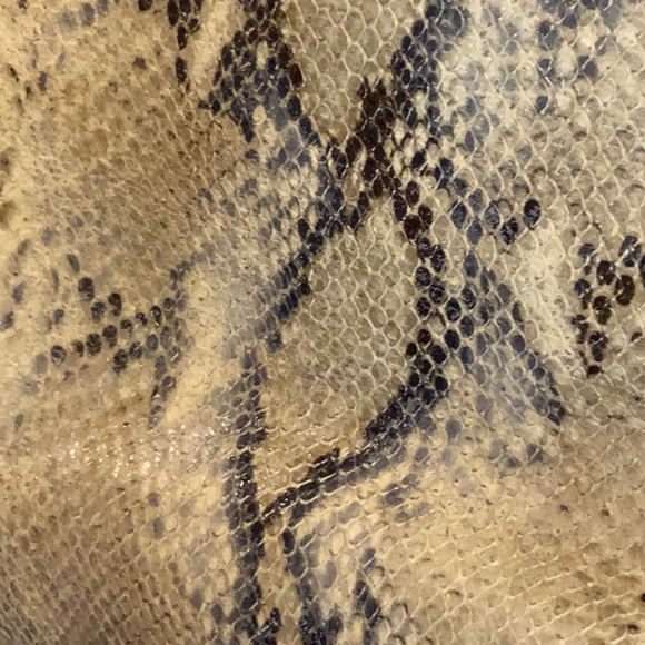 COACH Madison Lindsey python satchel - Picture 9 of 16